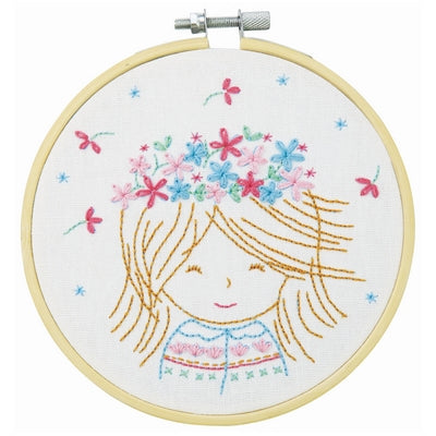 European embroidery:garland girl sizs 12.7cm(5in）